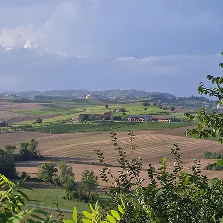 A Casa Di Bianca Frühstückspension Portacomaro